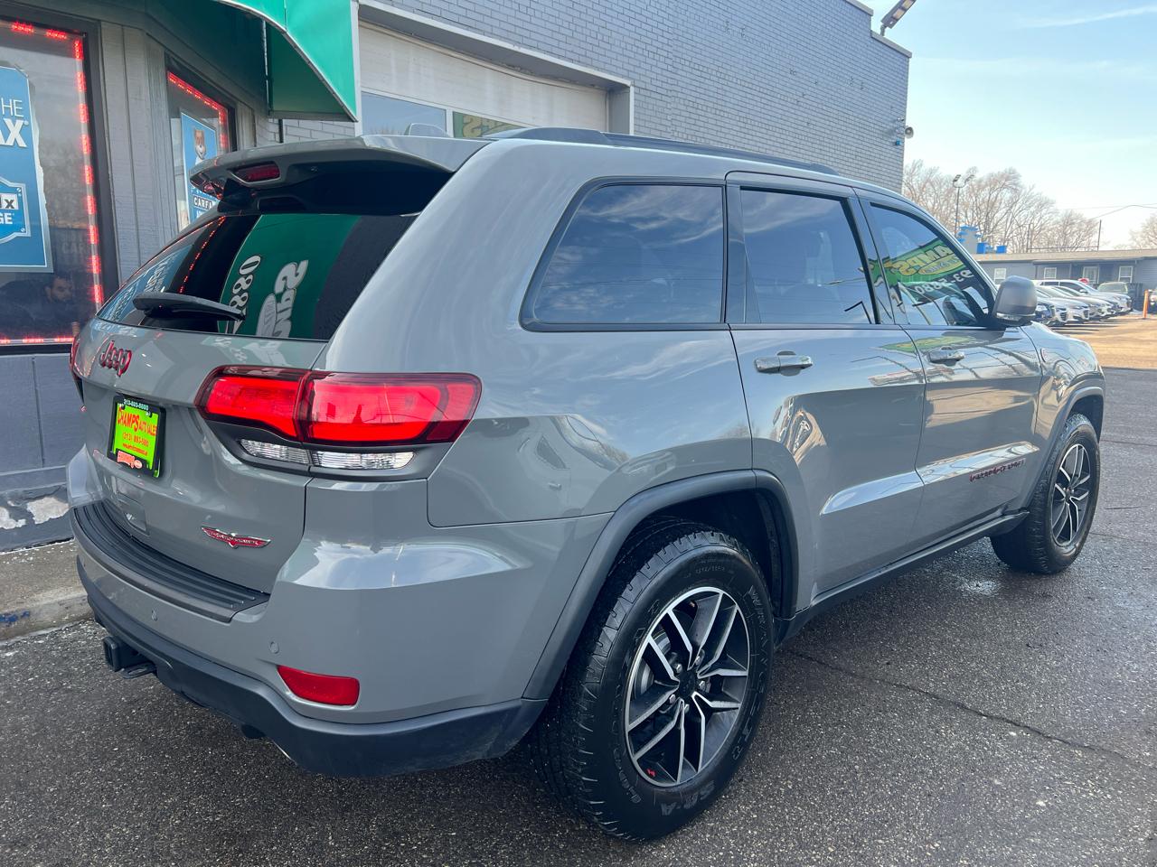 Jeep Grand Cherokee  2021