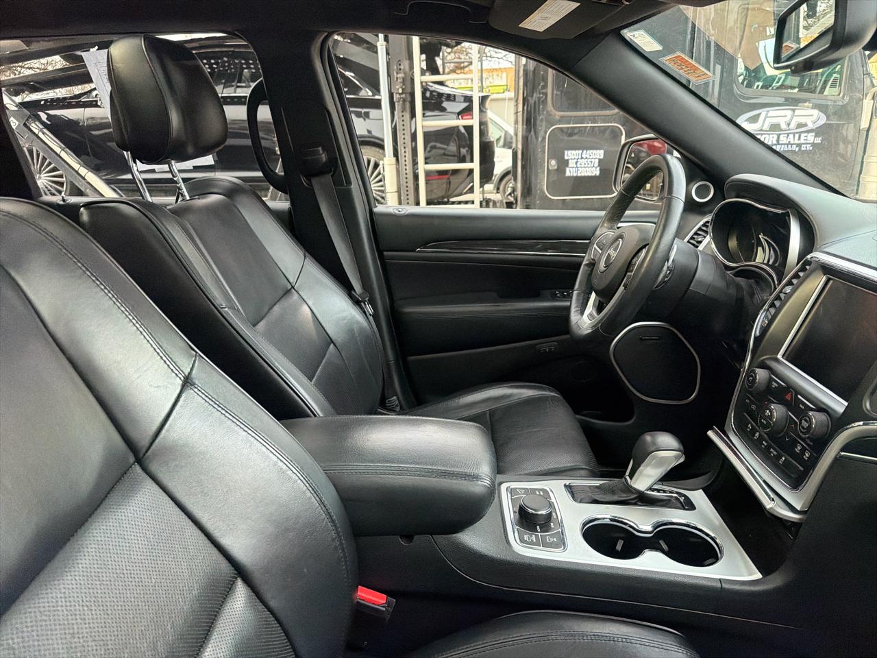 Jeep Grand Cherokee  2016