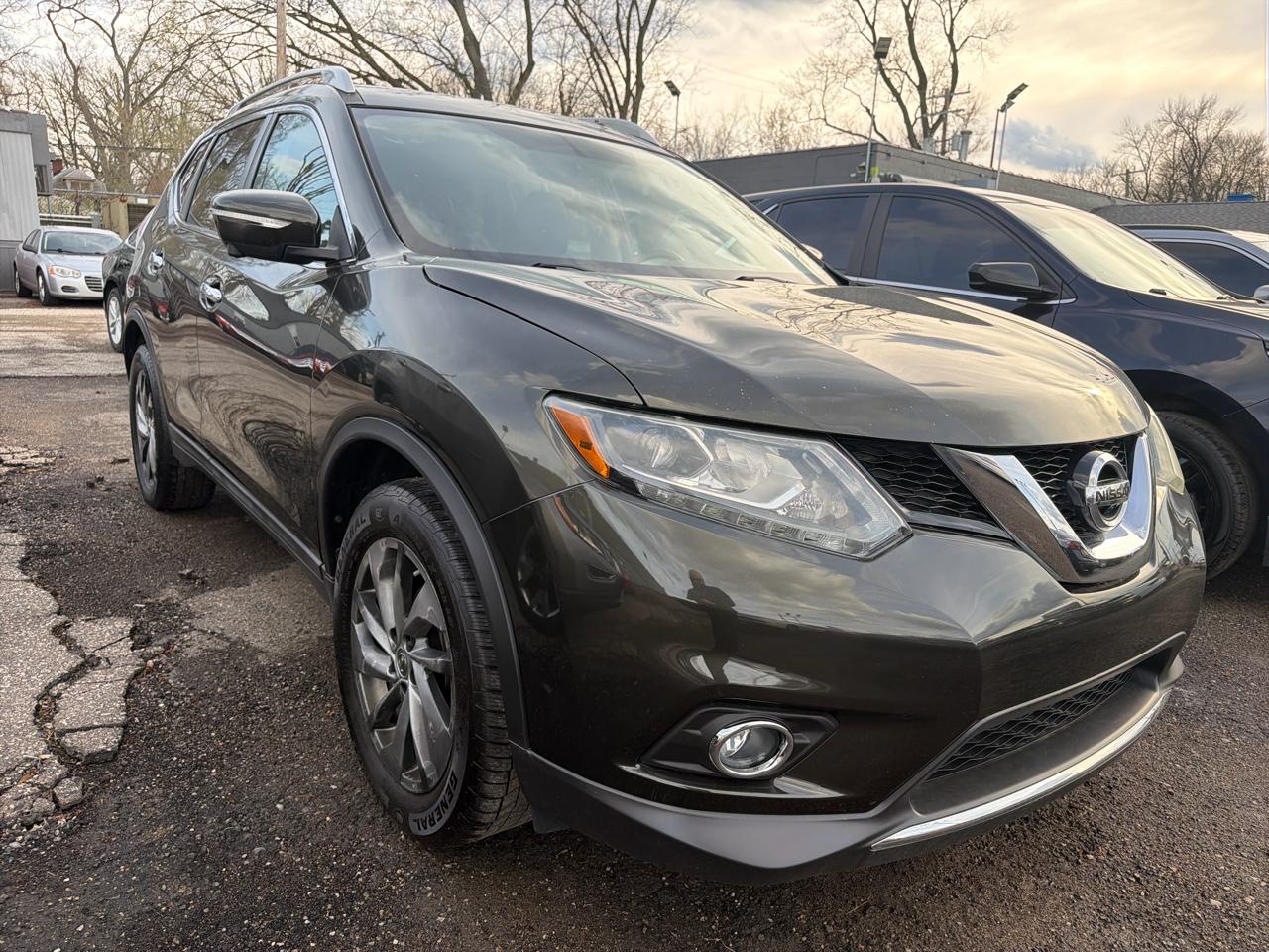 Nissan Rogue  2015