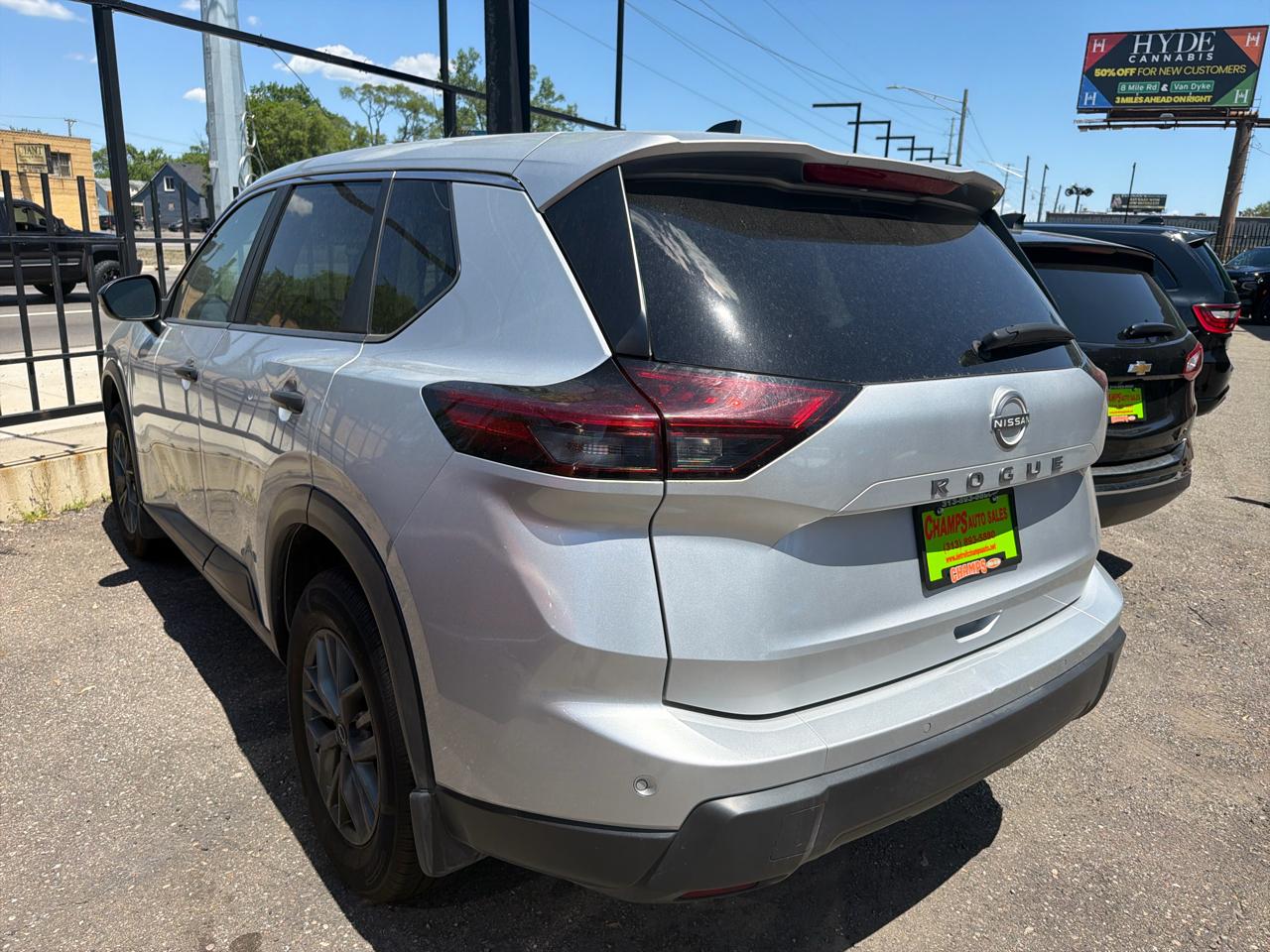 Nissan Rogue  2024
