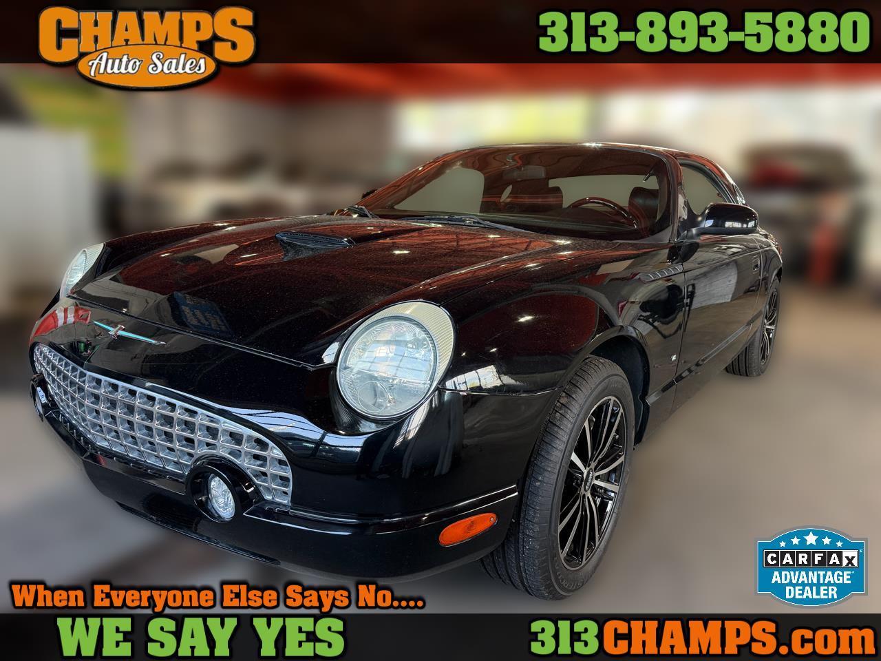 Ford Thunderbird Deluxe 2004