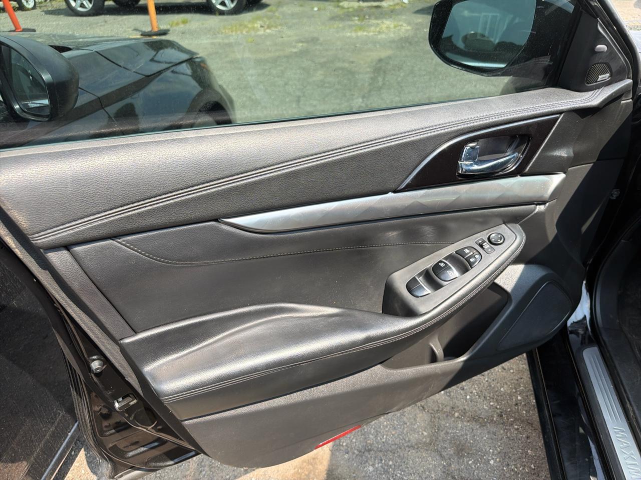 Nissan Maxima  2017