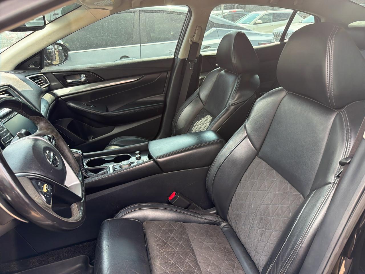 Nissan Maxima  2017