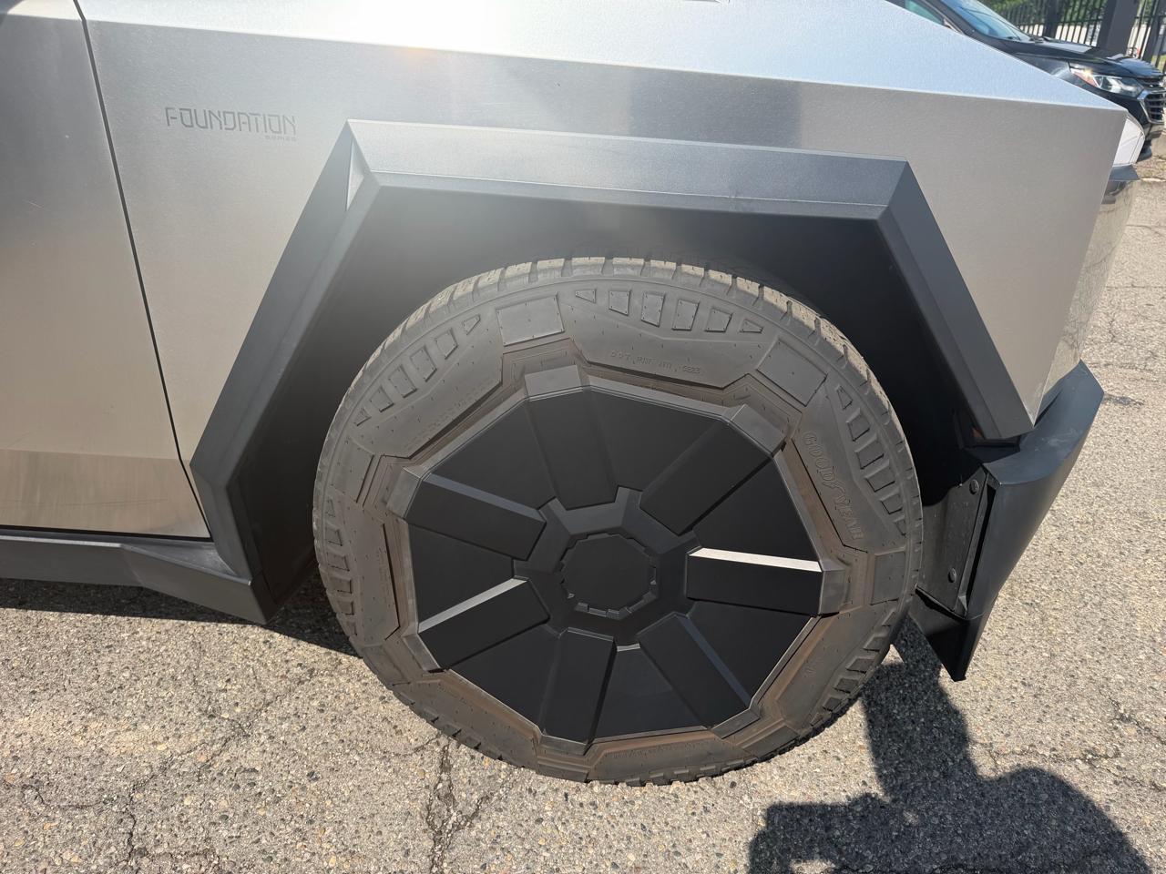 Tesla Cybertruck  2024