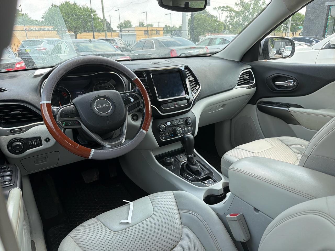Jeep Cherokee  2020