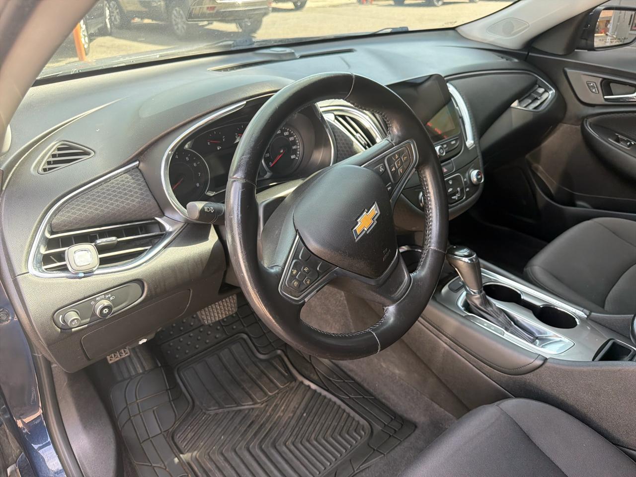 Chevrolet Malibu  2017