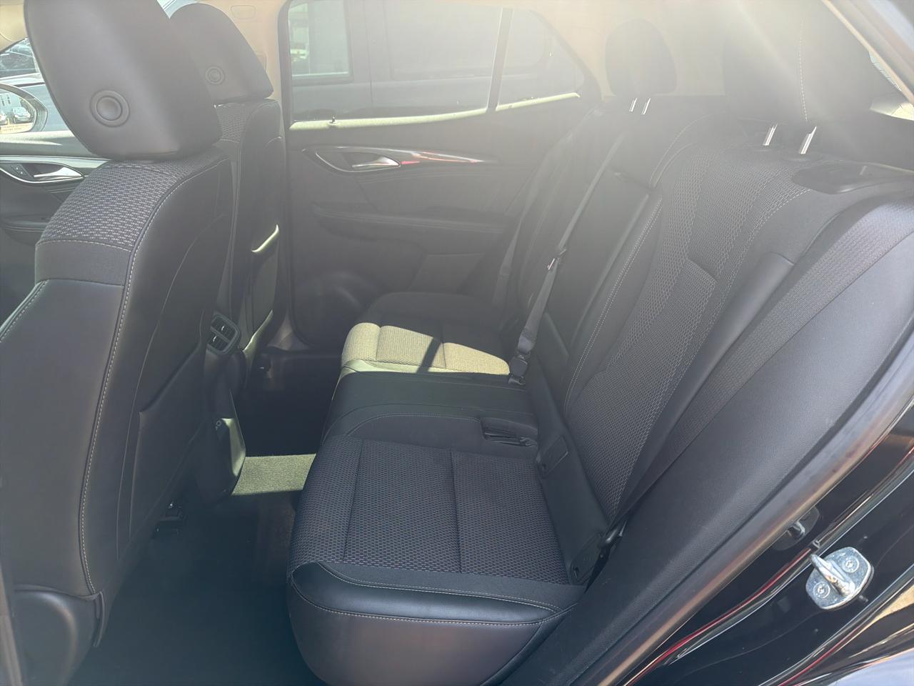 Buick Envision  2021