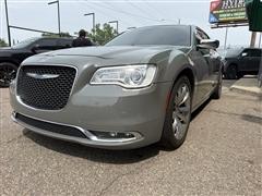 2019 Chrysler 300 