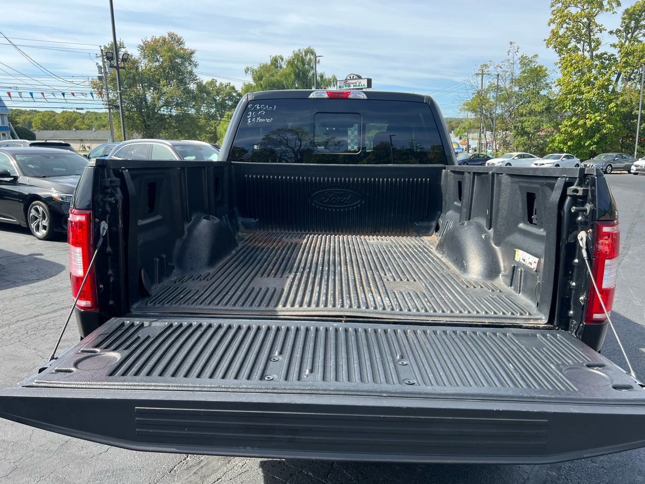 2019 Ford F-150 XLT photo 21