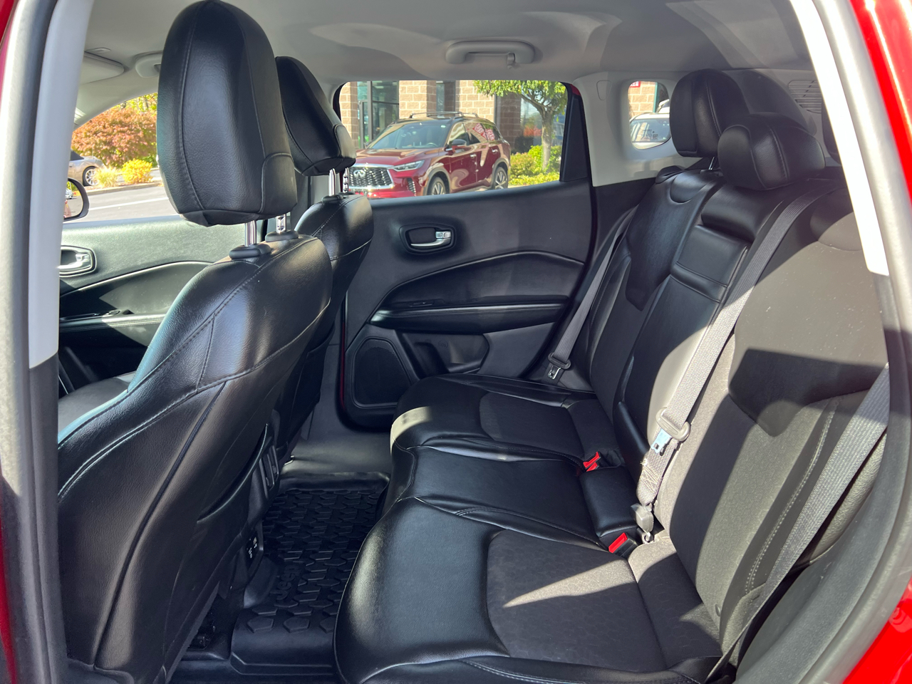 2018 Jeep Compass North Edition Latitude photo 16