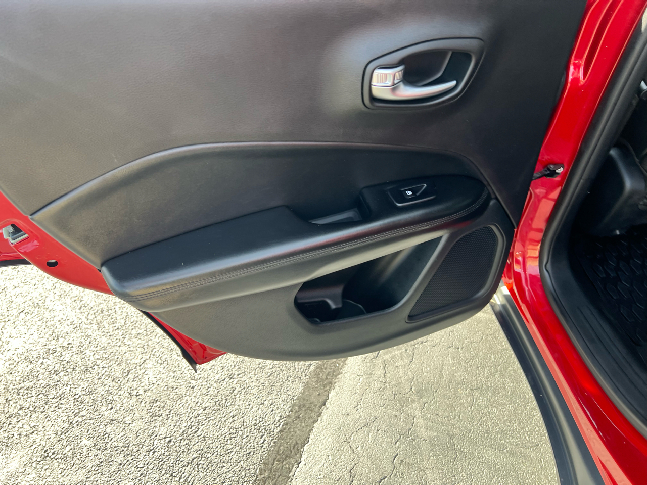 2018 Jeep Compass North Edition Latitude photo 18
