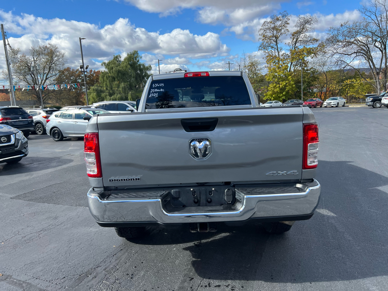 RAM 2500 Big Horn 4x4 Crew Cab 6'4" Box 2024 RAM 2500 Big Horn 4x4 Crew Cab 6'4" Box 2024