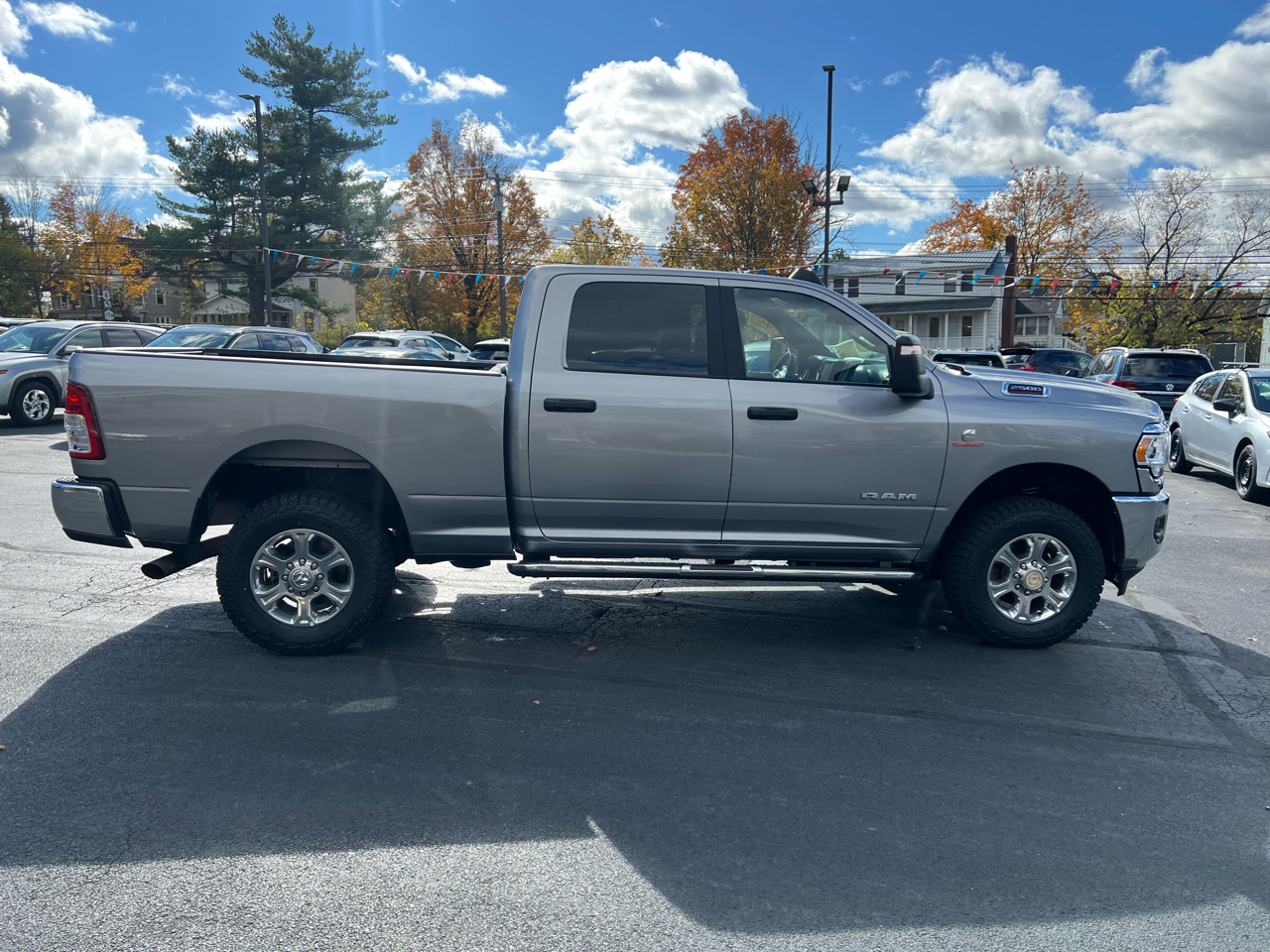 RAM 2500 Big Horn 4x4 Crew Cab 6'4" Box 2024 RAM 2500 Big Horn 4x4 Crew Cab 6'4" Box 2024