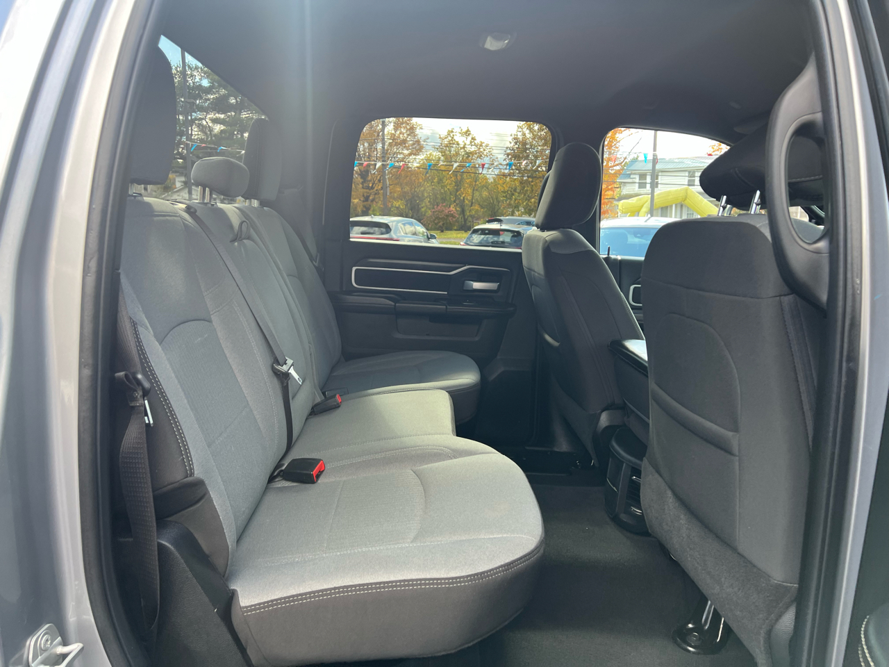 RAM 2500 Big Horn 4x4 Crew Cab 6'4" Box 2024 RAM 2500 Big Horn 4x4 Crew Cab 6'4" Box 2024