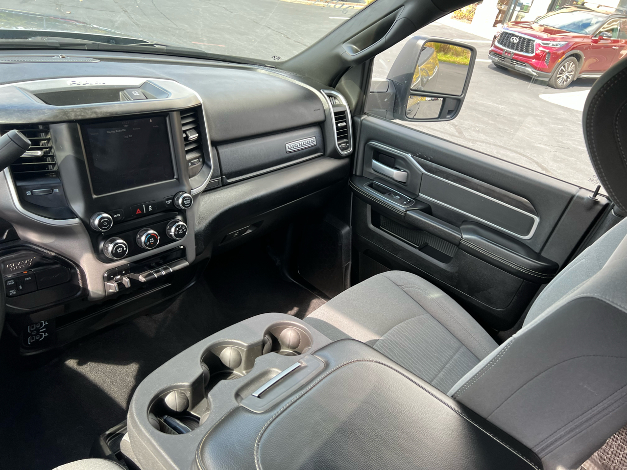 RAM 2500 Big Horn 4x4 Crew Cab 6'4" Box 2024 RAM 2500 Big Horn 4x4 Crew Cab 6'4" Box 2024
