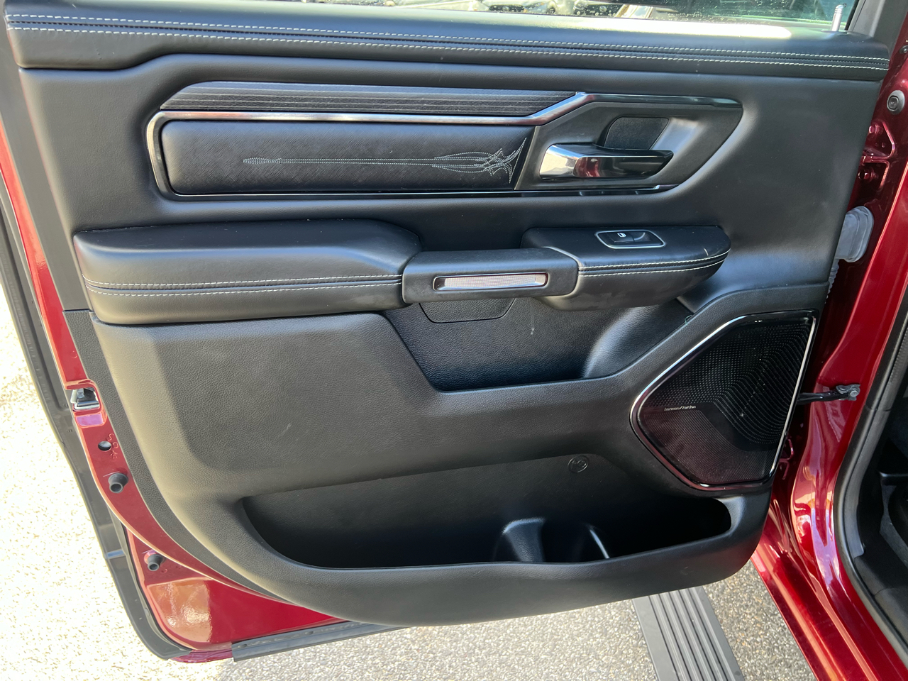 RAM 1500 Limited 4x4 Crew Cab 5'7" Box 2022 RAM 1500 Limited 4x4 Crew Cab 5'7" Box 2022