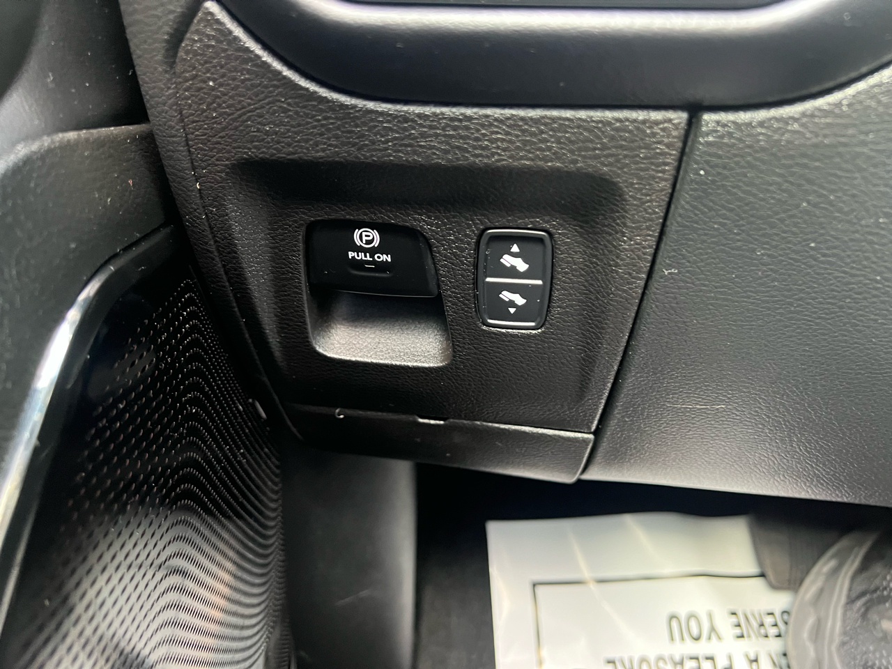 RAM 1500 Limited 4x4 Crew Cab 5'7" Box 2022 RAM 1500 Limited 4x4 Crew Cab 5'7" Box 2022