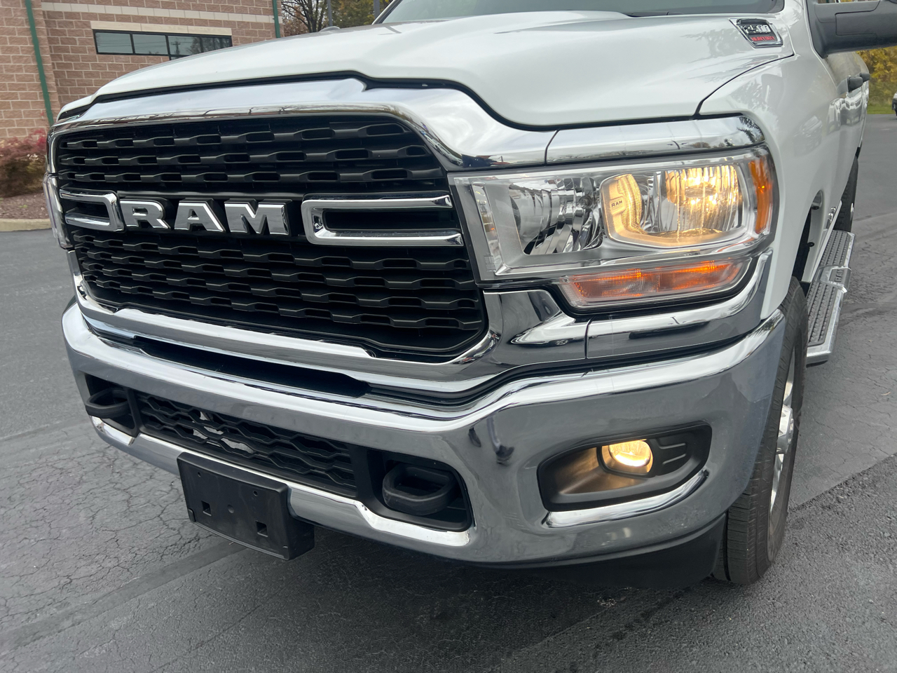 RAM 2500 Big Horn 4x4 Crew Cab 6'4" Box 2024 RAM 2500 Big Horn 4x4 Crew Cab 6'4" Box 2024