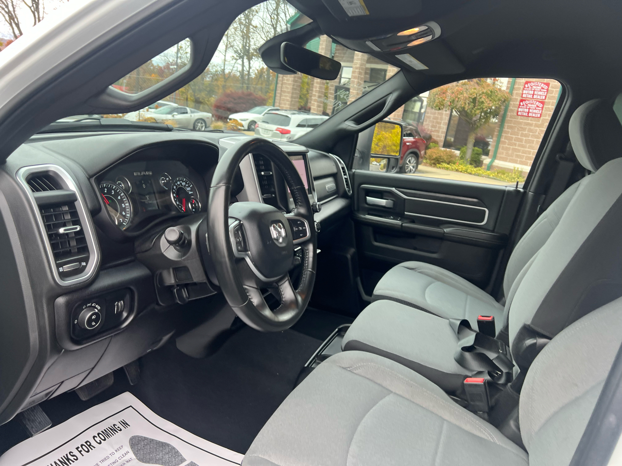 RAM 2500 Big Horn 4x4 Crew Cab 6'4" Box 2024 RAM 2500 Big Horn 4x4 Crew Cab 6'4" Box 2024