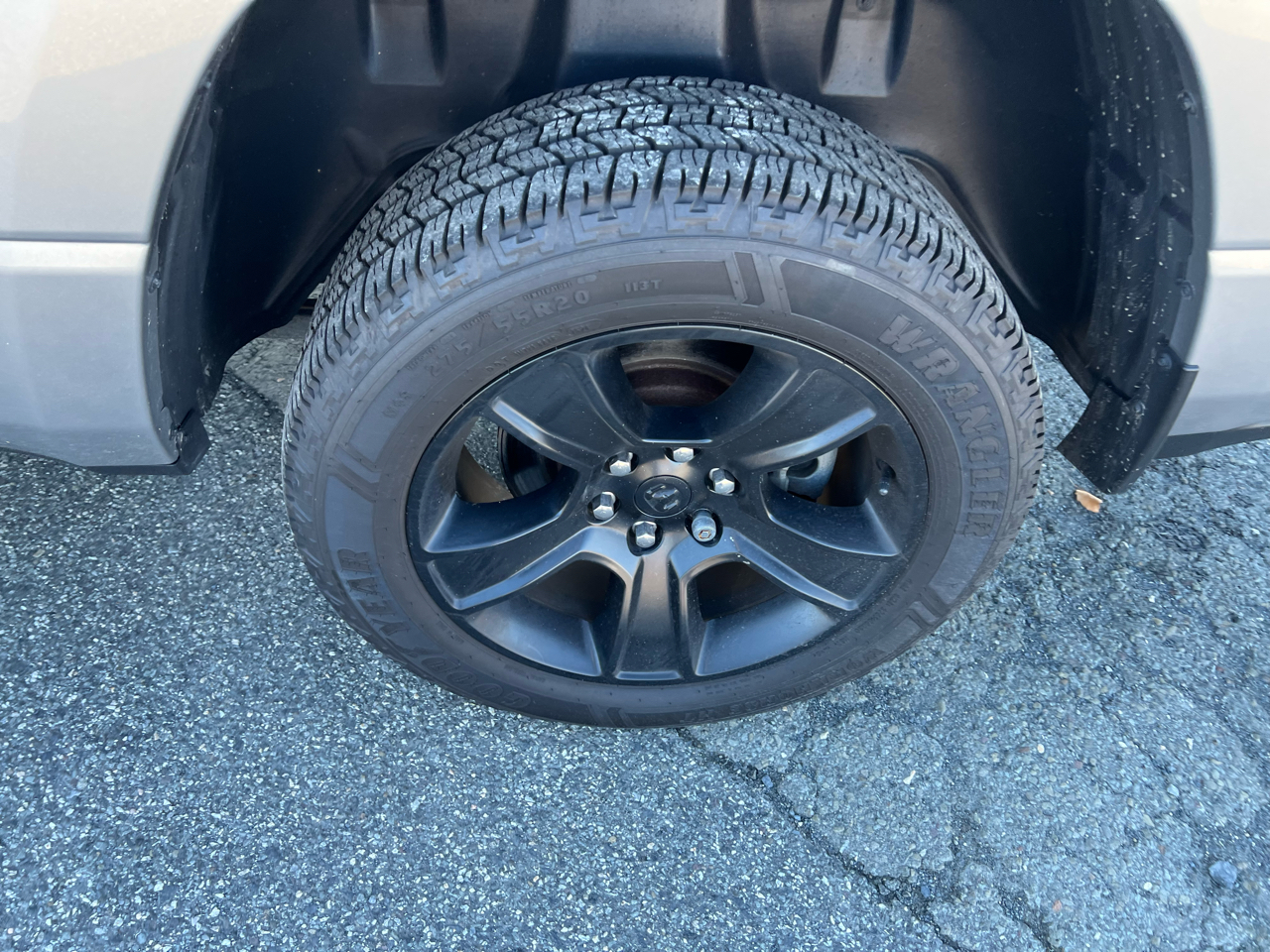 RAM 1500 Big Horn 4x4 Crew Cab 5'7" Box 2021