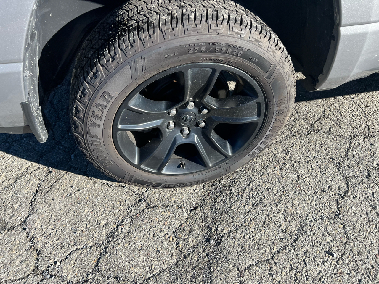 RAM 1500 Big Horn 4x4 Crew Cab 5'7" Box 2021