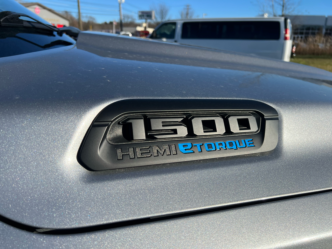 RAM 1500 Big Horn 4x4 Crew Cab 5'7" Box 2021