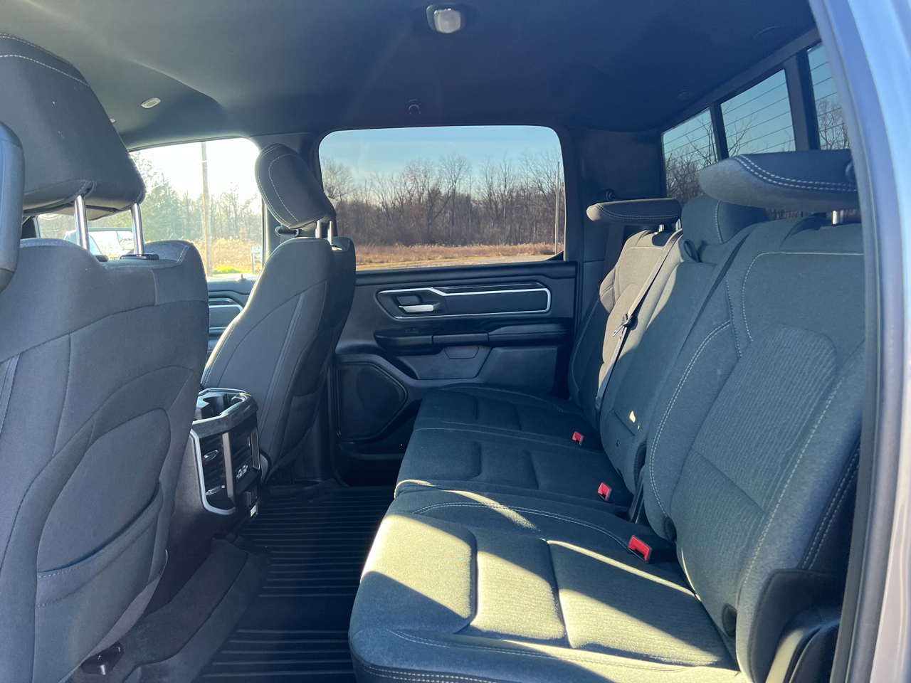 RAM 1500 Big Horn 4x4 Crew Cab 5'7" Box 2021