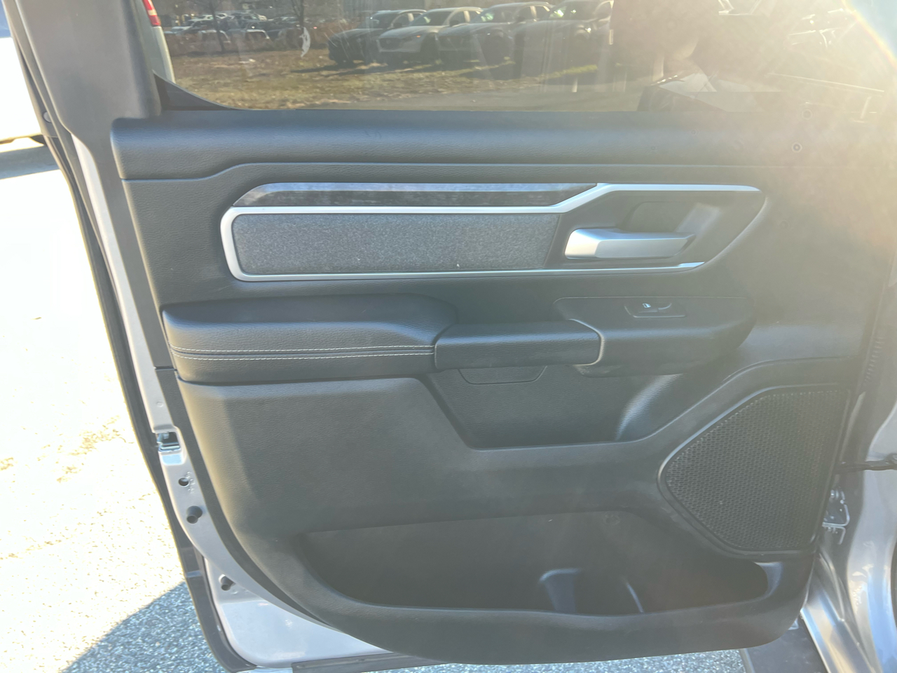 RAM 1500 Big Horn 4x4 Crew Cab 5'7" Box 2021