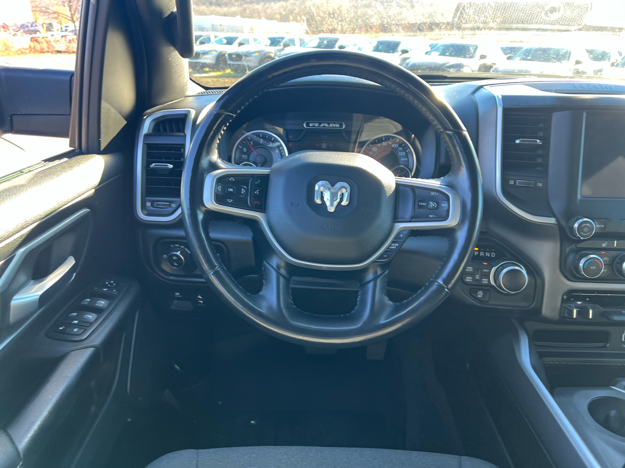 RAM 1500 Big Horn 4x4 Crew Cab 5'7" Box 2021