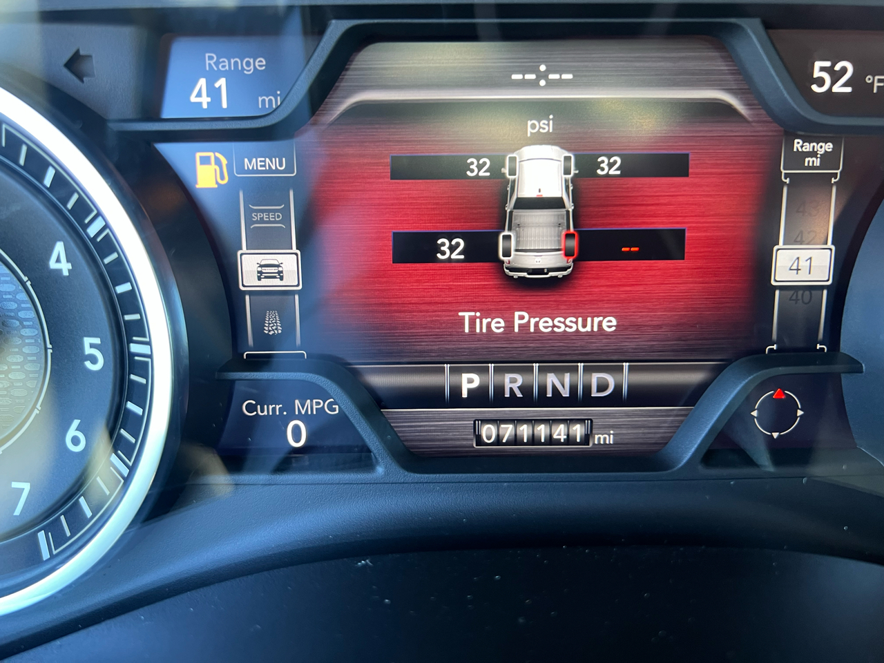 RAM 1500 Big Horn 4x4 Crew Cab 5'7" Box 2021