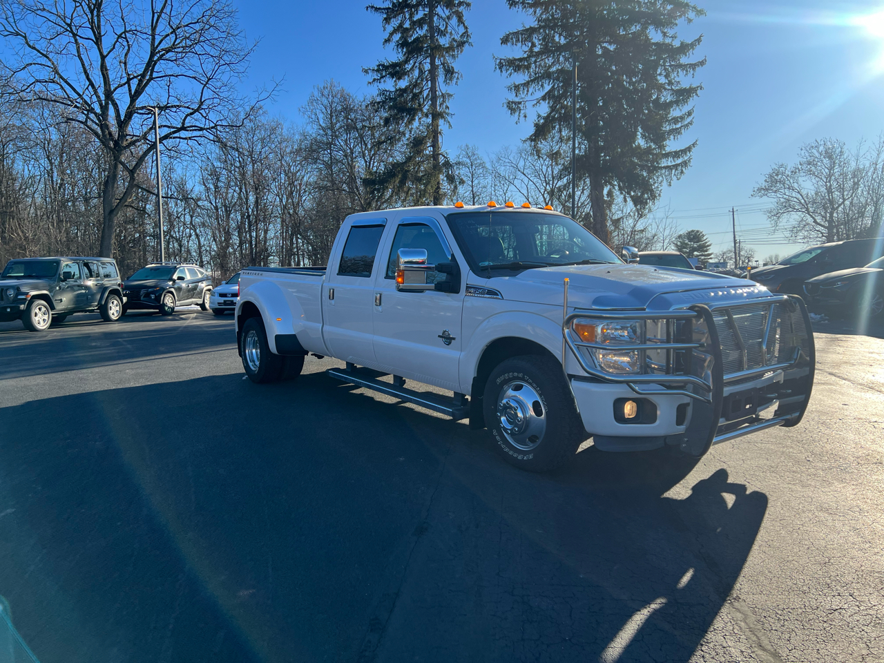Ford Super Duty F-350 DRW 2WD Crew Cab 172" Platinum 2016