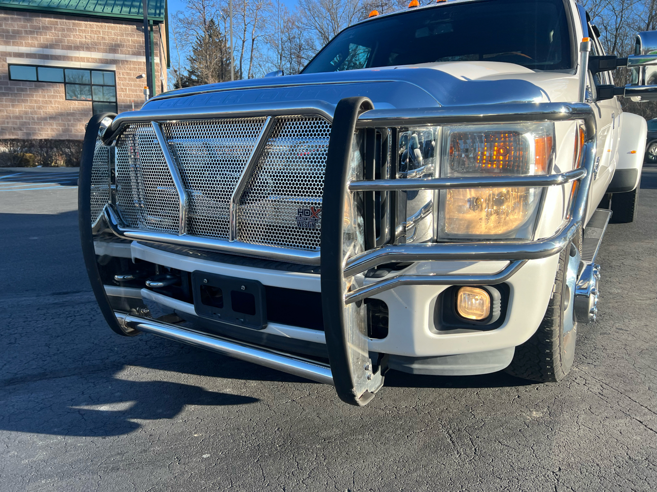 Ford Super Duty F-350 DRW 2WD Crew Cab 172" Platinum 2016