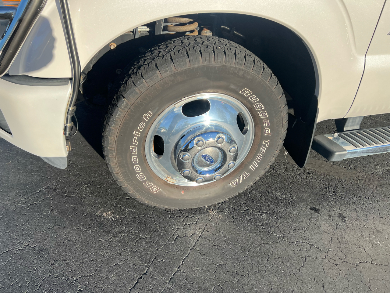 Ford Super Duty F-350 DRW 2WD Crew Cab 172" Platinum 2016