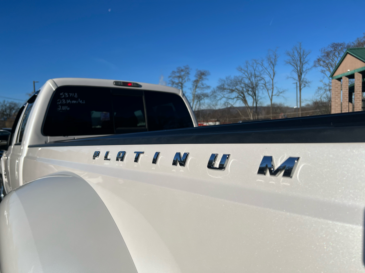 Ford Super Duty F-350 DRW 2WD Crew Cab 172" Platinum 2016
