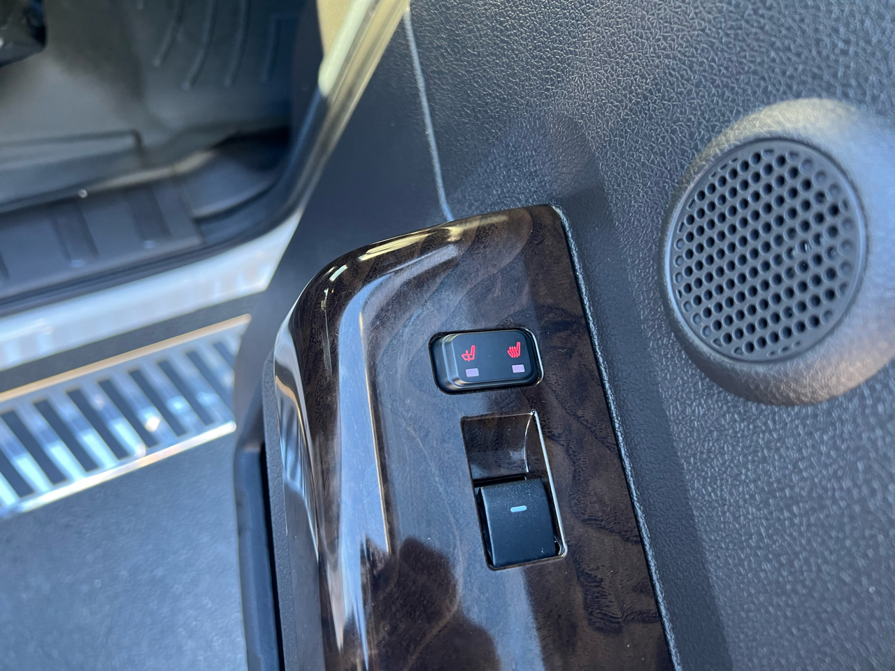 Ford Super Duty F-350 DRW 2WD Crew Cab 172" Platinum 2016