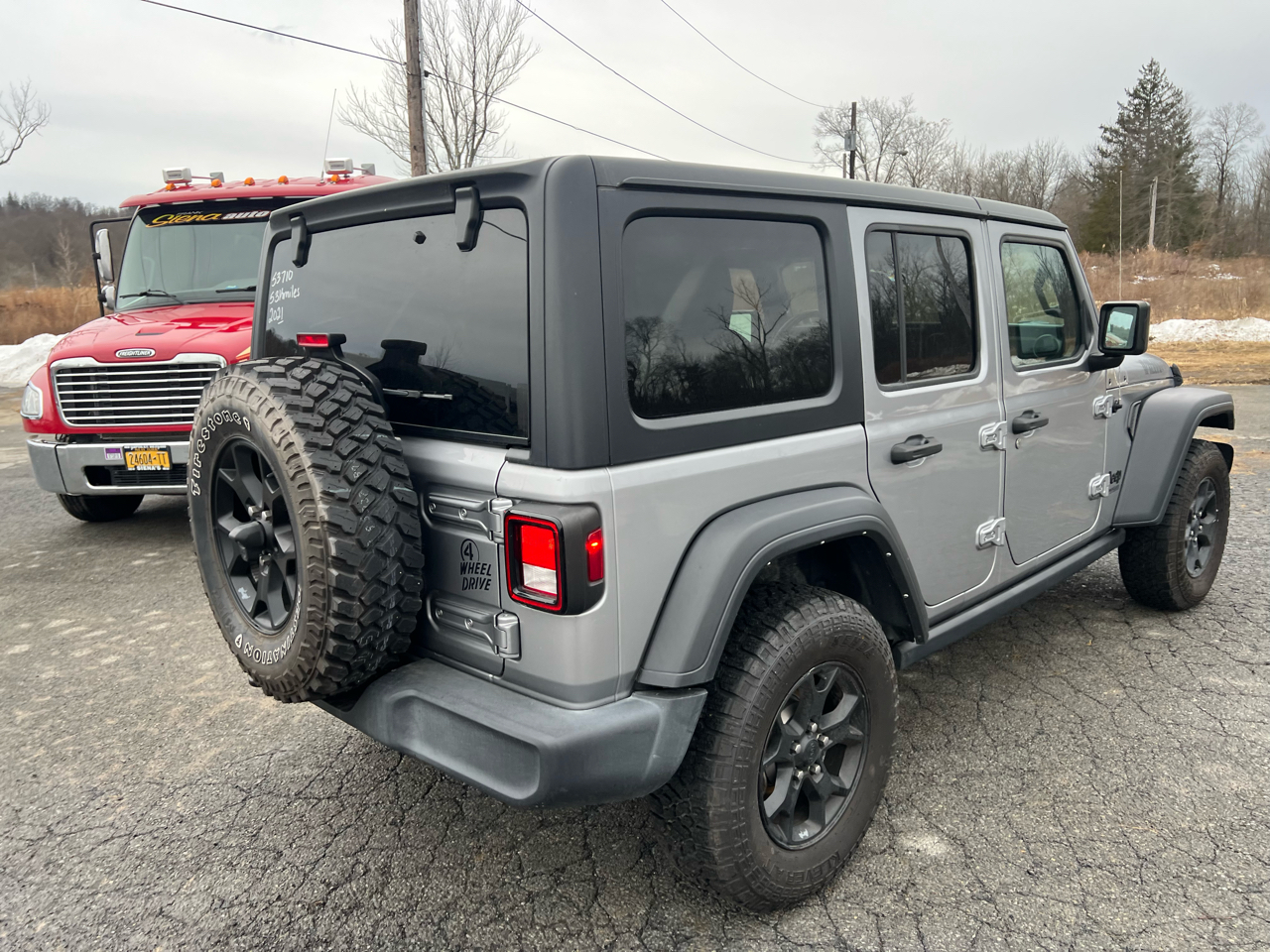 Jeep Wrangler Unlimited Willys Sport 4x4 2021