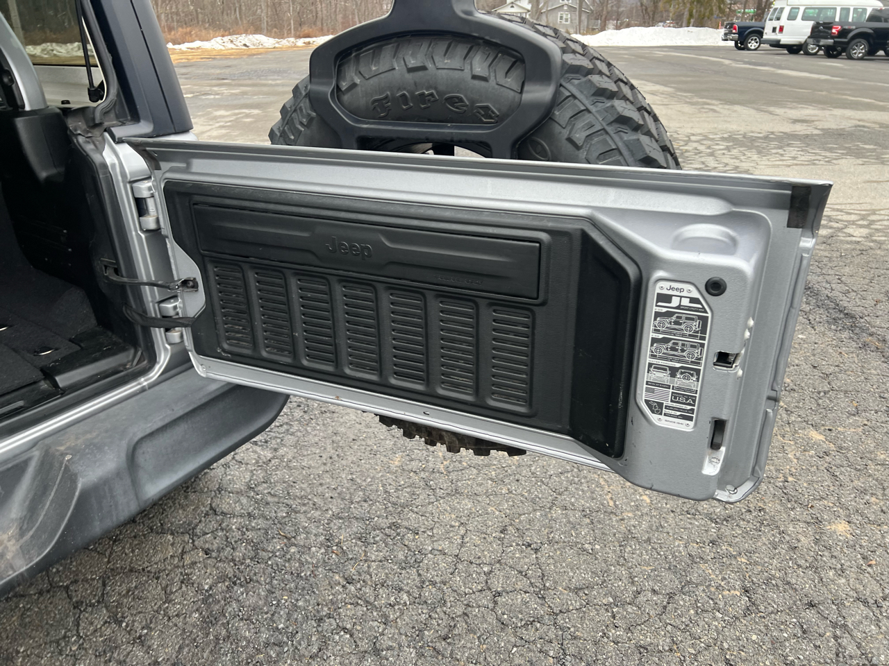 Jeep Wrangler Unlimited Willys Sport 4x4 2021