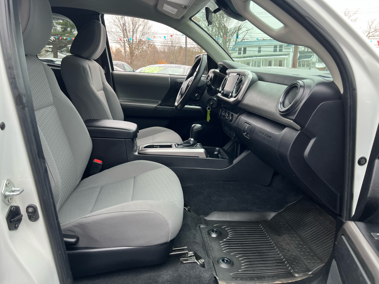 Toyota Tacoma 4WD SR5 Access Cab 6' Bed I4 AT (Natl) 2022