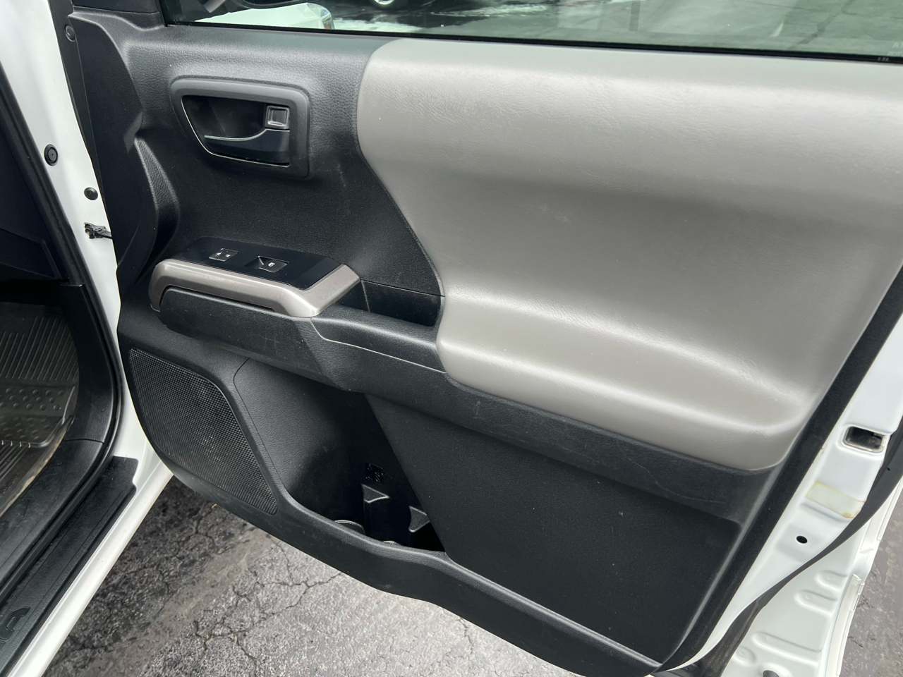 Toyota Tacoma 4WD SR5 Access Cab 6' Bed I4 AT (Natl) 2022