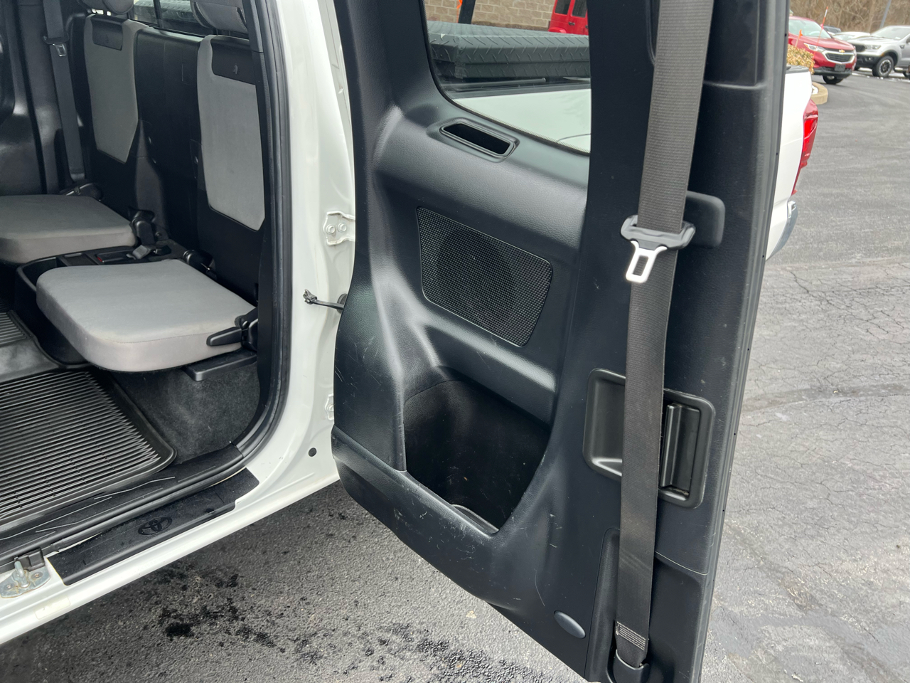 Toyota Tacoma 4WD SR5 Access Cab 6' Bed I4 AT (Natl) 2022