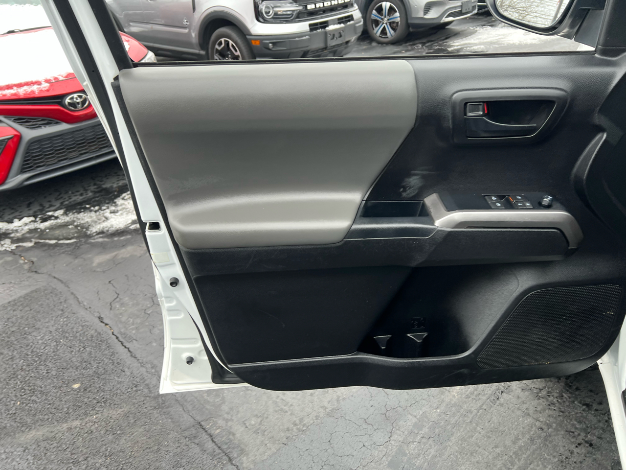 Toyota Tacoma 4WD SR5 Access Cab 6' Bed I4 AT (Natl) 2022