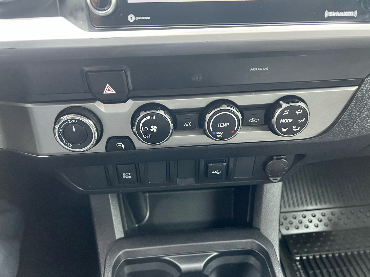 Toyota Tacoma 4WD SR5 Access Cab 6' Bed I4 AT (Natl) 2022