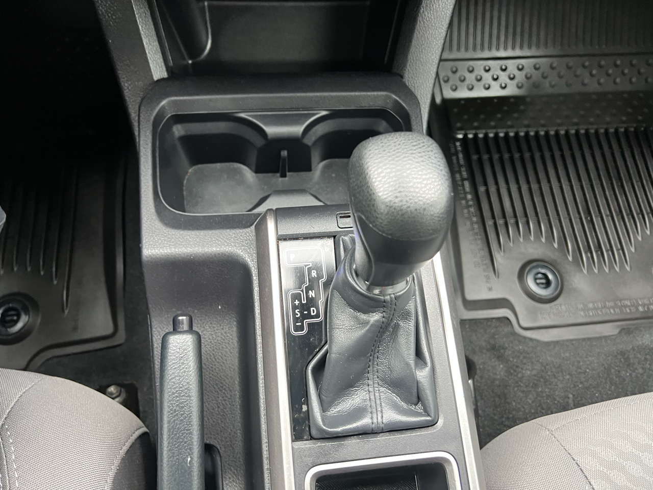 Toyota Tacoma 4WD SR5 Access Cab 6' Bed I4 AT (Natl) 2022