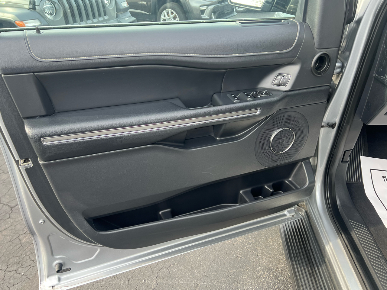 Ford Expedition Max XLT 4x4 2024