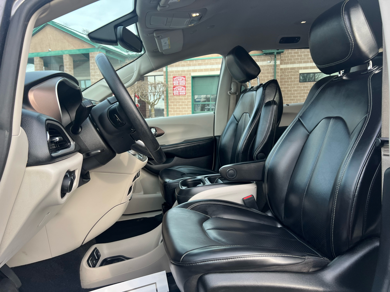 Chrysler Voyager LXI FWD 2021