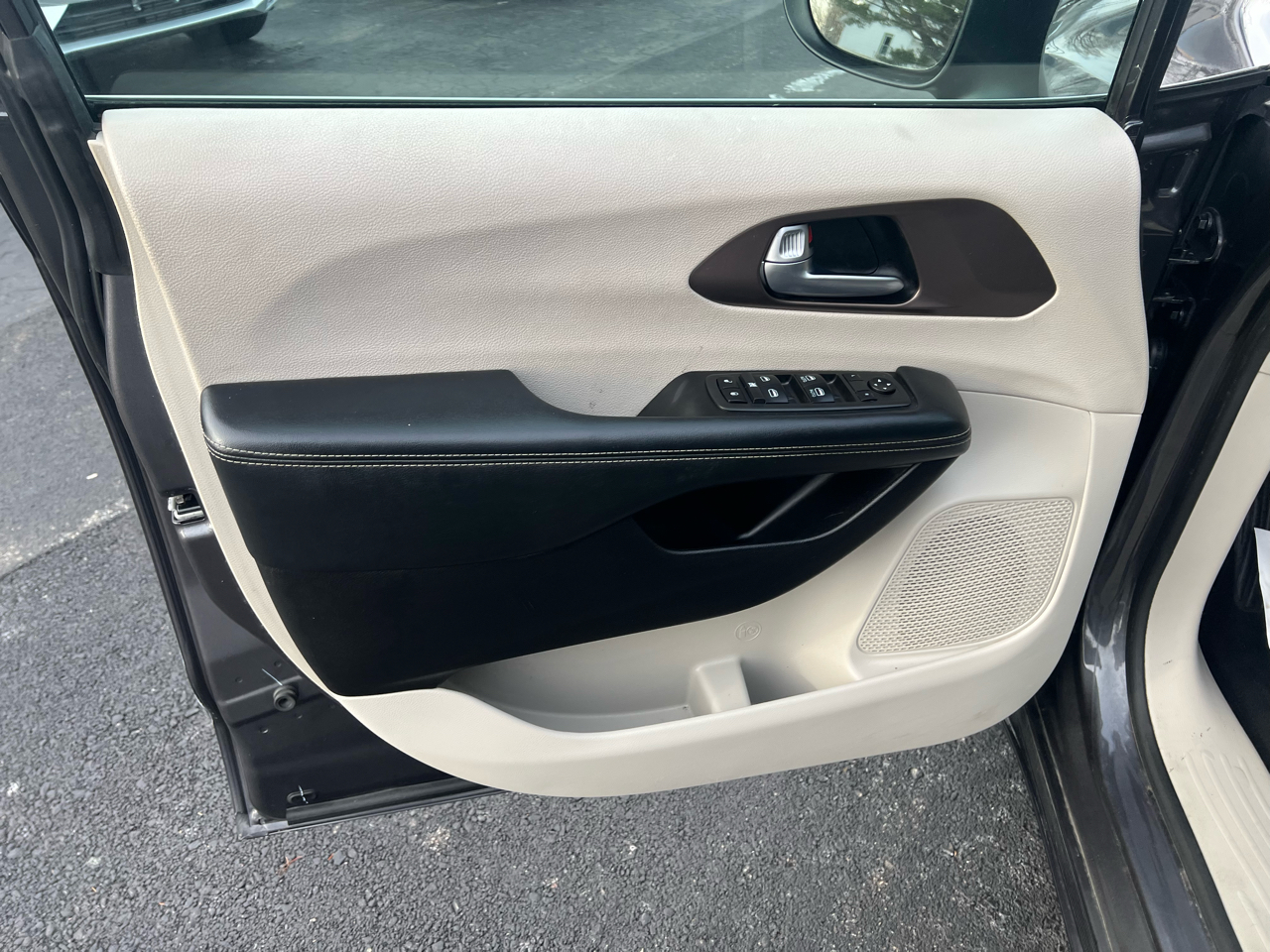 Chrysler Voyager LXI FWD 2021