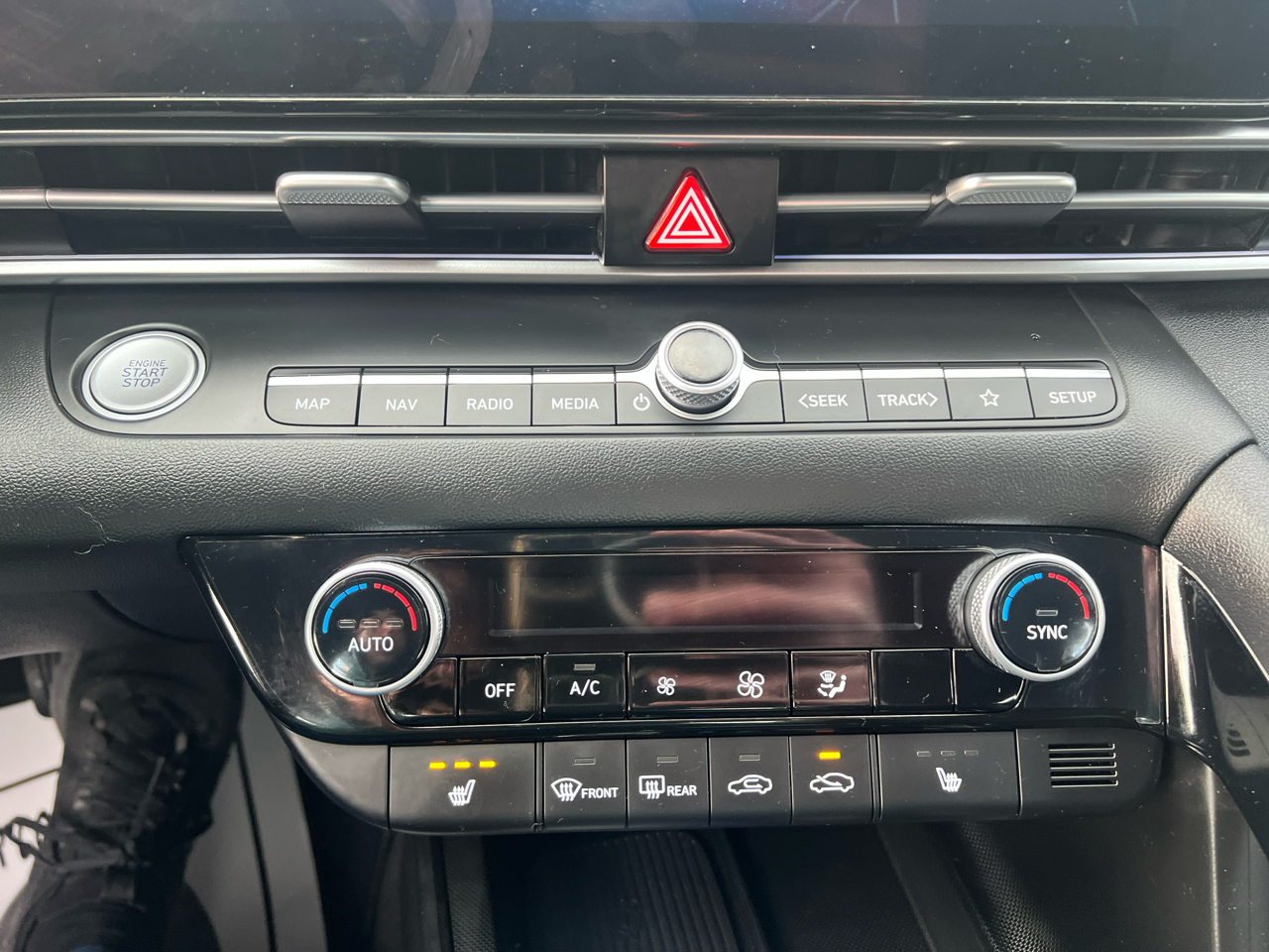 Hyundai Elantra SEL IVT 2024