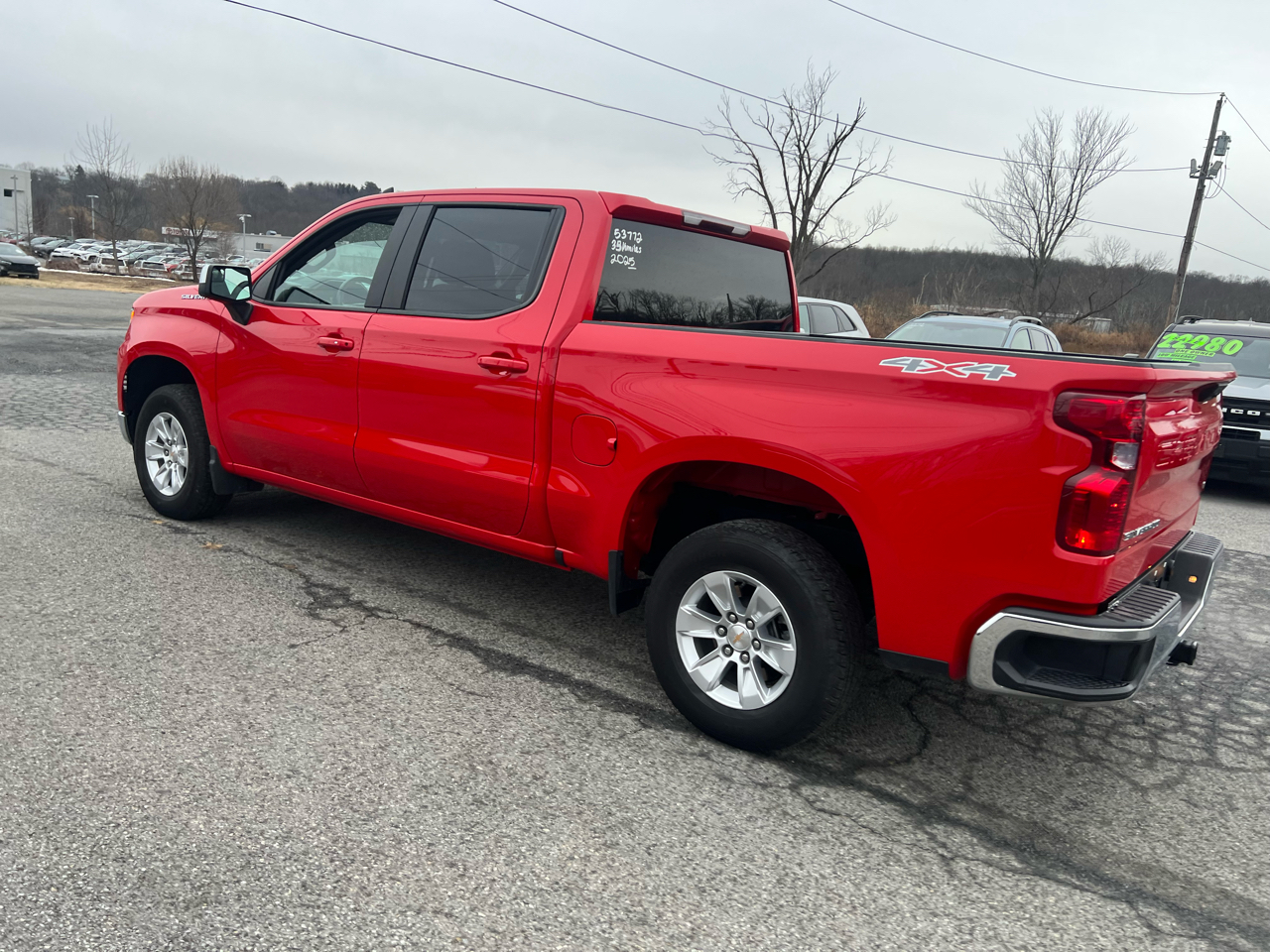 Chevrolet Silverado 1500 4WD Crew Cab 147" LT w/1LT 2025