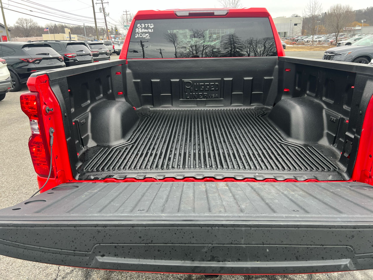 Chevrolet Silverado 1500 4WD Crew Cab 147" LT w/1LT 2025