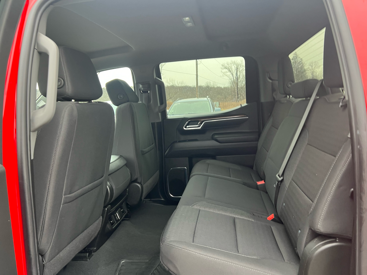 Chevrolet Silverado 1500 4WD Crew Cab 147" LT w/1LT 2025